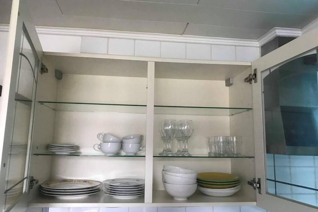 La Petite Maison Bienne-lez-Happart Bagian luar foto